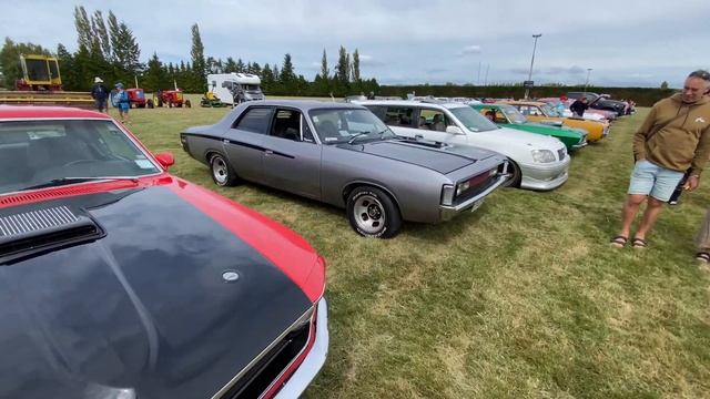 Classic car show Back yard Beauties South IslandNew Zealand Vid2 a real mix of cars as it should be смотреть онлайн