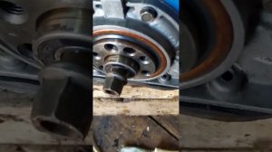Снятие подшипника коленвала на Ваз 21213,2121,Ваз 2101,2105,2106,2107...