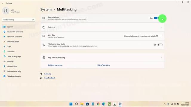 Windows 11 Home : How to turn on or off show snap layout when hover a window's maximize смотреть онлайн