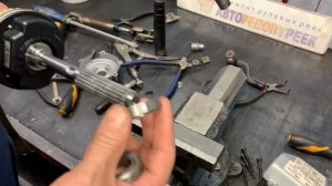 Стук в рулевой колонке Kia Venga