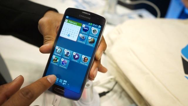 الأنطباعات الأوليّة عن نظام Tizen من سامسونج وأنتل смотреть онлайн