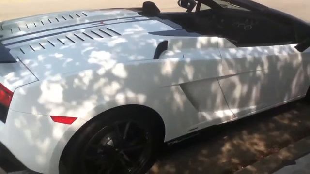 Lamborghini Gallardo LP570-4 Spyder Performante HD смотреть онлайн