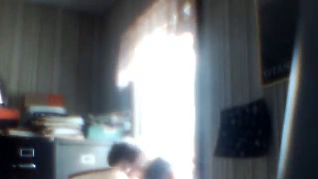 Lily climbing threw the window : D смотреть онлайн