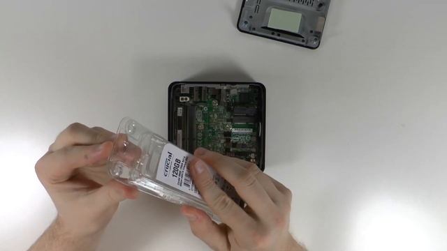 Intel NUC Project: Unboxing & Component Installation! (Part 2) смотреть онлайн