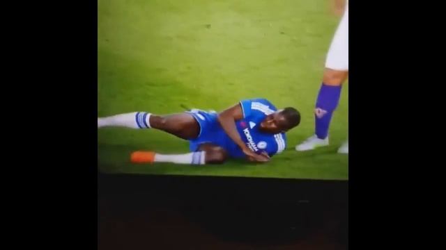 Kurt Zouma Thug Life смотреть онлайн
