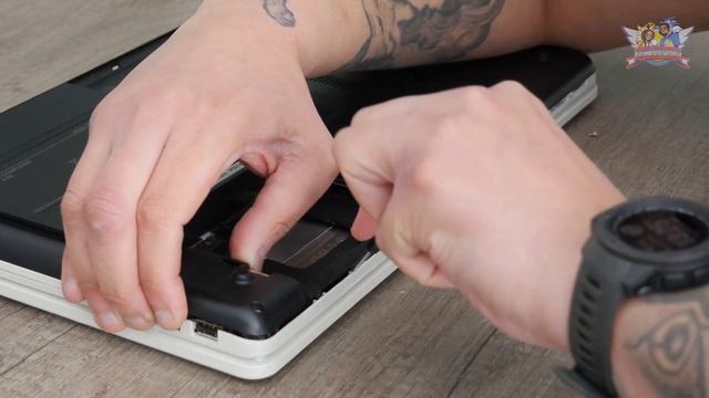 Sony Vaio Laptop Refurbishing and Upgrading! смотреть онлайн