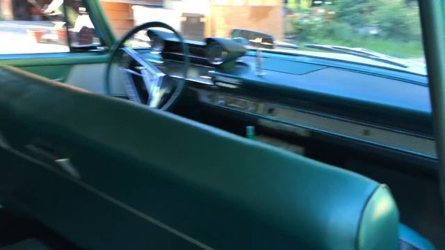 Charles Phoenix JOYRIDE - Surprise 1961 Plymouth Suburban Station Wagon! смотреть онлайн