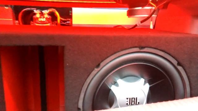 Basstest смотреть онлайн