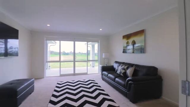 32 Capriole Crescent, Kingseat смотреть онлайн