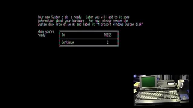 Installing Windows 1.01 On A Vintage PC (Amstrad PPC640 1988) смотреть онлайн