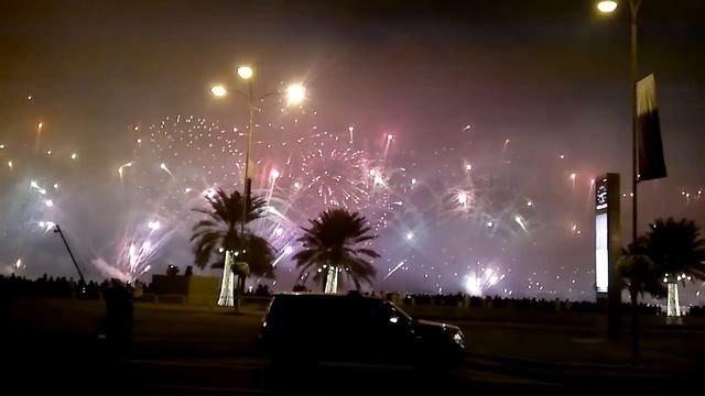 18/12/2010 Qatar National Day 2010.mp4 смотреть онлайн