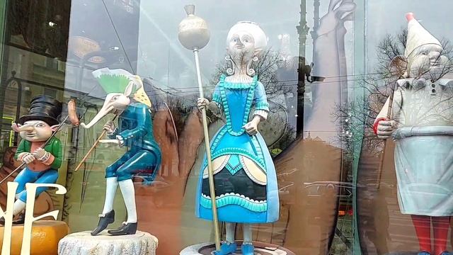 По Невскому проспекту - музею под открытым небом #петербург #невскийпроспект смотреть онлайн