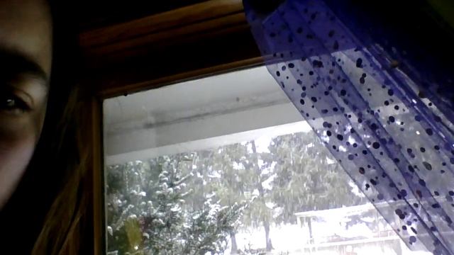 SNOW OUTSIDE MY WINDOW AT MY HOUSE смотреть онлайн