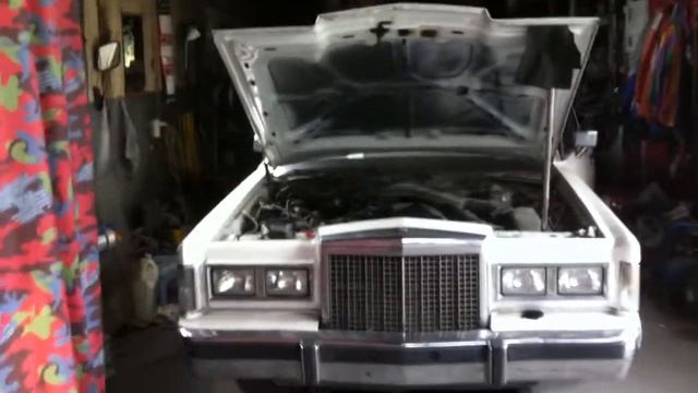 ПЕРВЫЙ РАЗ ЗАВЕЛИ LINCOLN TOWN CAR 1986 смотреть онлайн