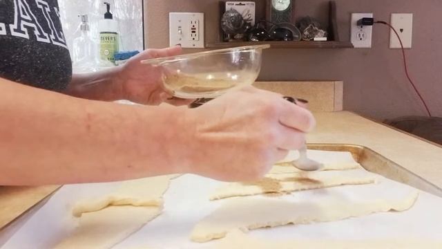 Let's Make Apple Pie Bites | Cooking at the Lake House смотреть онлайн