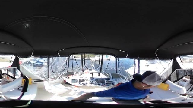 *SOLD* 32’ Carver 325 Aft Cabin Motoryacht 1997 смотреть онлайн
