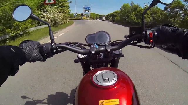 Did China Just Make a GOOD Motorcycle!?! - Benelli Leoncino 500 Motorvlog Ride On Review смотреть онлайн