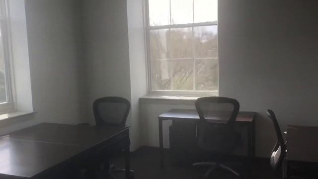 Jenkintown Large Window Office смотреть онлайн