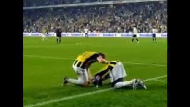 Fenerbahçe 2 -1 Torkukonyaspor Maç özeti goller [04.10.14] смотреть онлайн