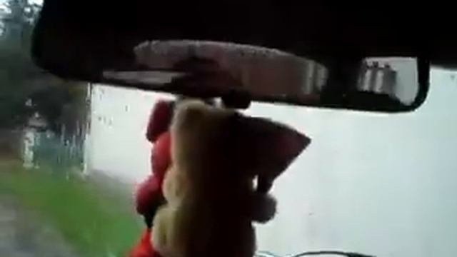 Mélyláda Hitachi hangszóróval смотреть онлайн