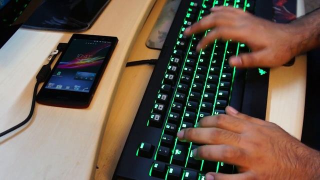 Razer Black widow ultimate 2013 typing sound [HD] смотреть онлайн