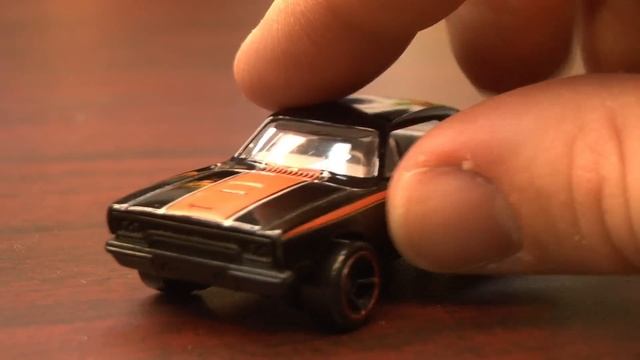 CGR Garage - 1970 PLYMOUTH ROADRUNNER Hot Wheels review смотреть онлайн
