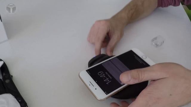 iPhone 8 Plus ❤️ Samsung kablosuz şarj istasyonu! смотреть онлайн