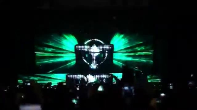 HP & WINDOWS 8 PRESENTAN TIESTO CLUB LIFE 2012 - ESPACIO RIESCO смотреть онлайн