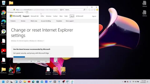 Why is Internet Explorer in Windows 11? | Windows with Me смотреть онлайн