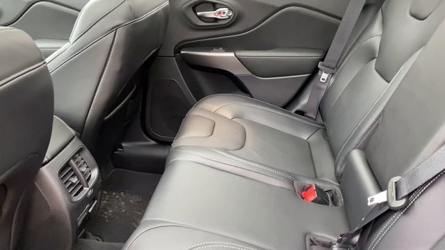 2020 Jeep Cherokee Review & Features смотреть онлайн