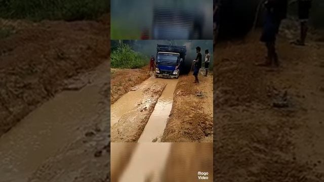 OM TOLOLET OM medan jalan paling menakutkan смотреть онлайн