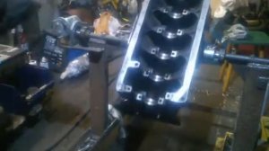 Кантователь двигателя