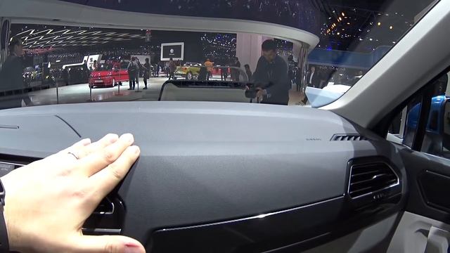 Seat Ateca contro Volkswagen Tiguan | Ginevra 2016 смотреть онлайн