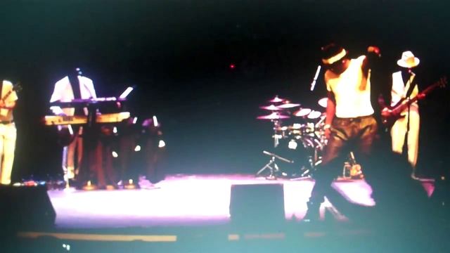 TREY BELL Performing Bobby Brown Live with Your Legends Live смотреть онлайн