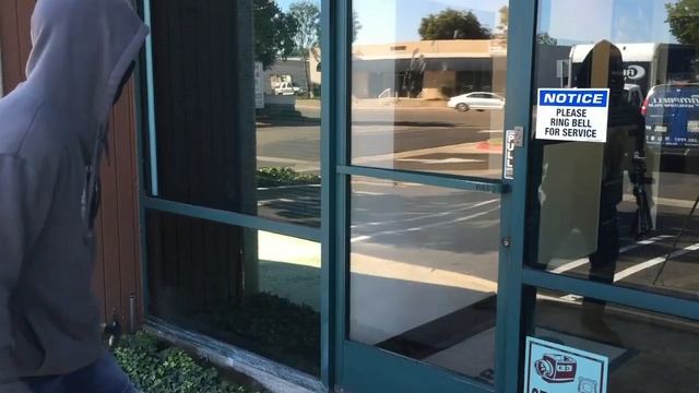 Riot Glass Containment Grade Forced Entry Protection 1 смотреть онлайн