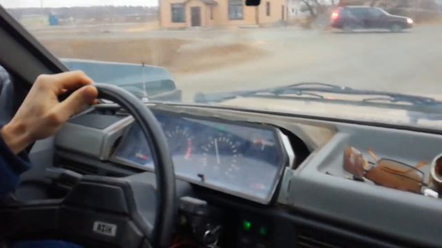 Москвич 2141 VS ВАЗ 21099 смотреть онлайн