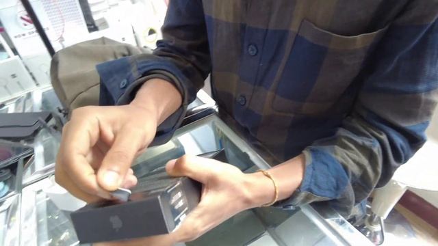 My First IPHONE of Life || IPHONE Cheap or expensive in Africa 🌍 || IPHONE 13 AFRICA смотреть онлайн