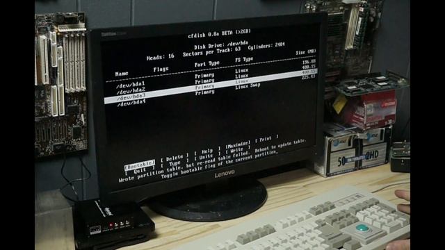 Red Hat Commercial Linux Mothers Day +1 смотреть онлайн