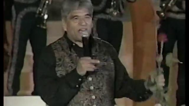 martin urieta le canta a veronica castro ESTATUA DE MARFIL смотреть онлайн