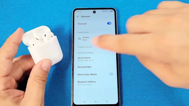 how to connect Airpods with Tecno Spark 10 Pro and view battery status смотреть онлайн
