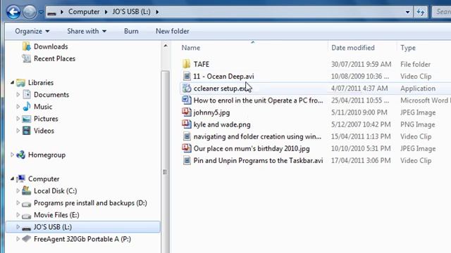 Navigate to folders and files and open files using Windows Explorer смотреть онлайн