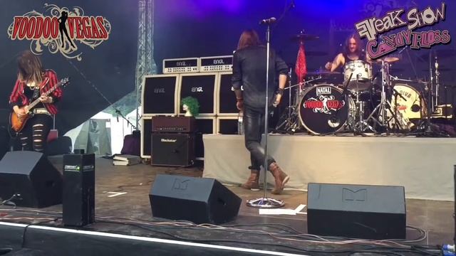 VOODOO VEGAS - Poison - LIVE from Rockfestival Rengsdorf GERMANY смотреть онлайн