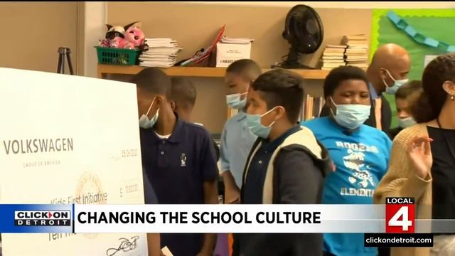 Auburn Hills students are changing school culture смотреть онлайн