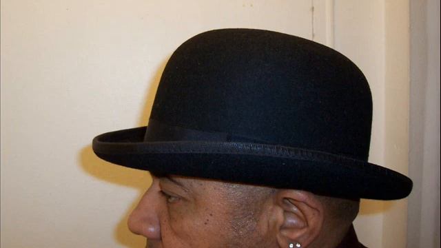 "Step Lightly" - ITUNES - William Charles "The Hustler" смотреть онлайн