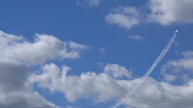 Försvarsmaktens Huvudflygdag 2016 - part 1/3 смотреть онлайн