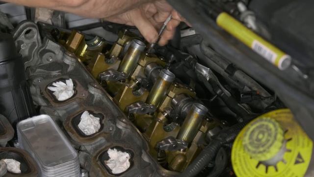 2014 Chrysler Town & Country 3.6L Camshaft & Rocker Arm Ticking, Clicking, Or Misfire Repair.