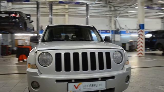 Jeep Liberty смотреть онлайн