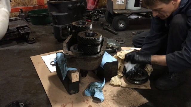 # 26 EATON FULLER TRANSMISSION