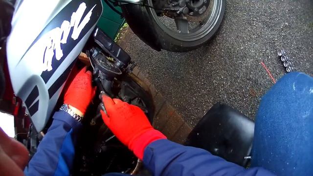 Kawasaki GPZ/EX/ 500 Strip Down And Service.