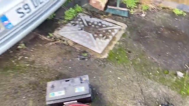 Locked Out, Battery Flat, Key doesn't work in lock! смотреть онлайн